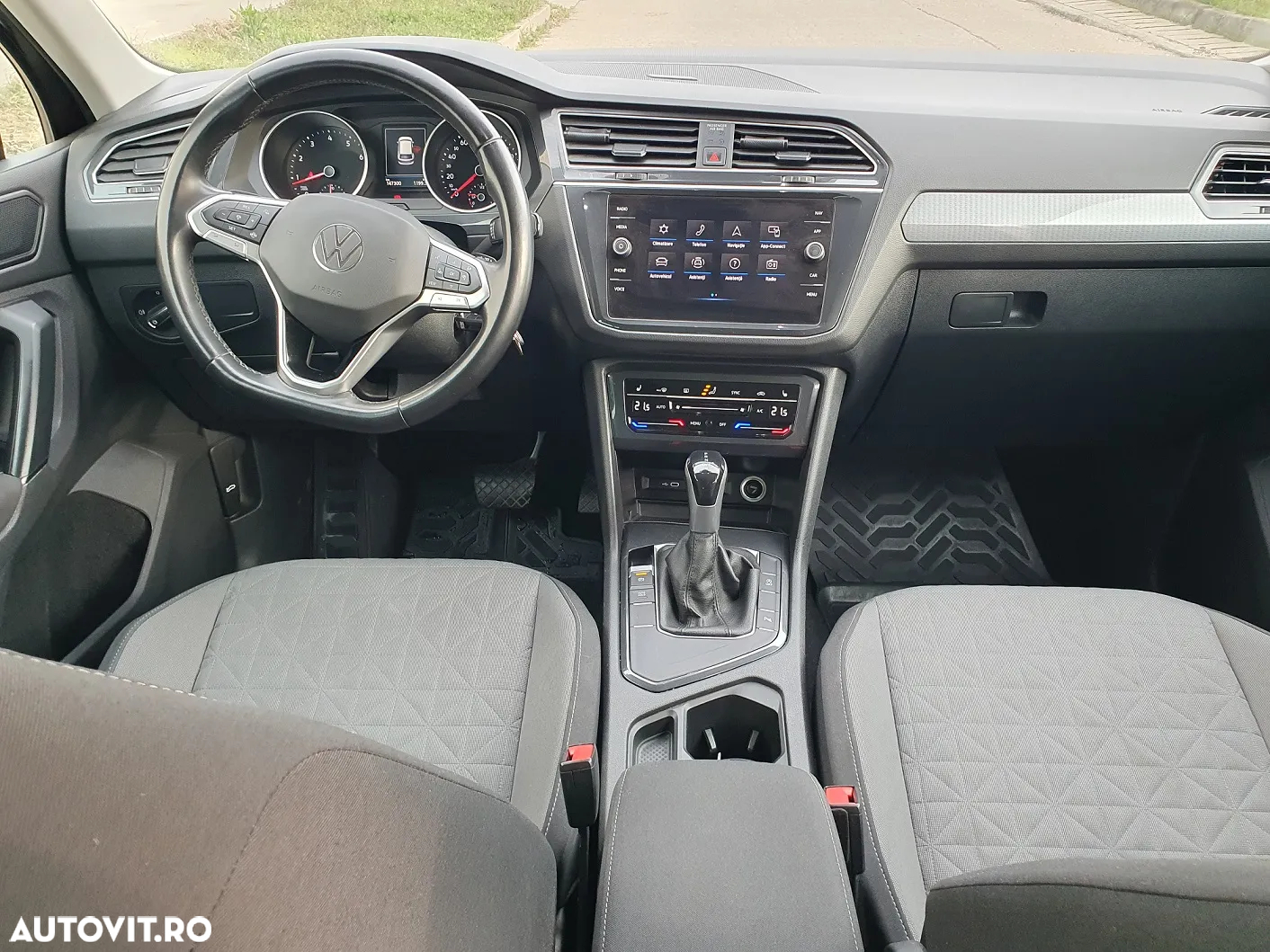 Volkswagen Tiguan 1.5 TSI ACT DSG Comfortline - 9