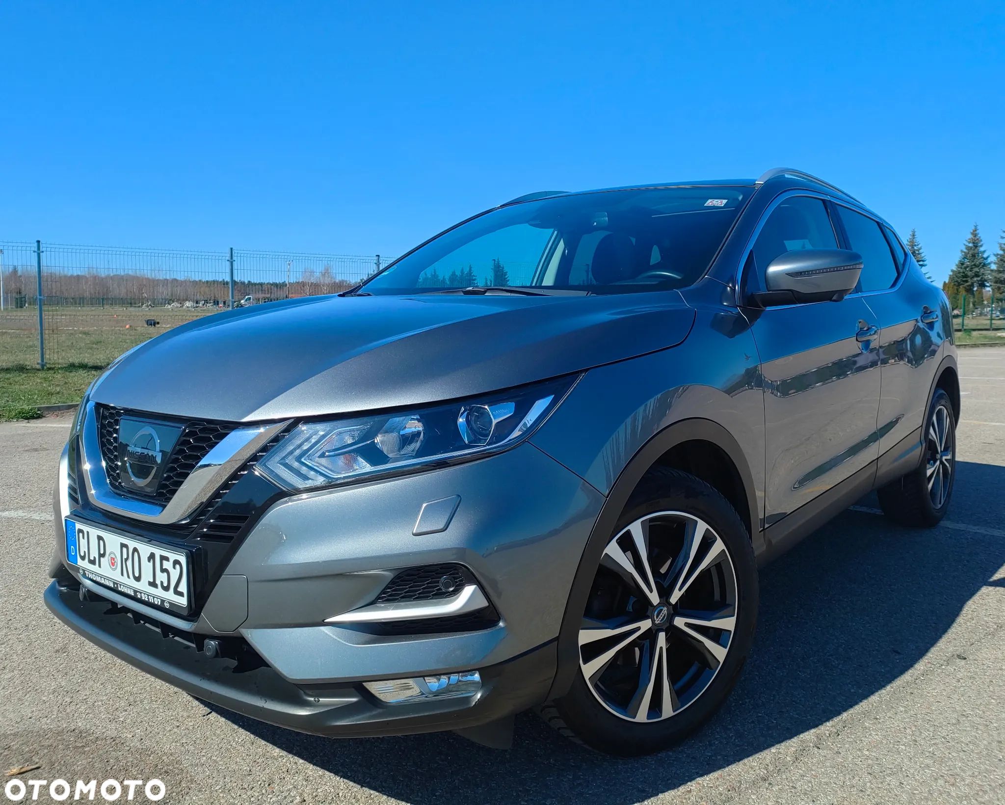 Nissan Qashqai 1.2 DIG-T Xtronic TEKNA+ - 1