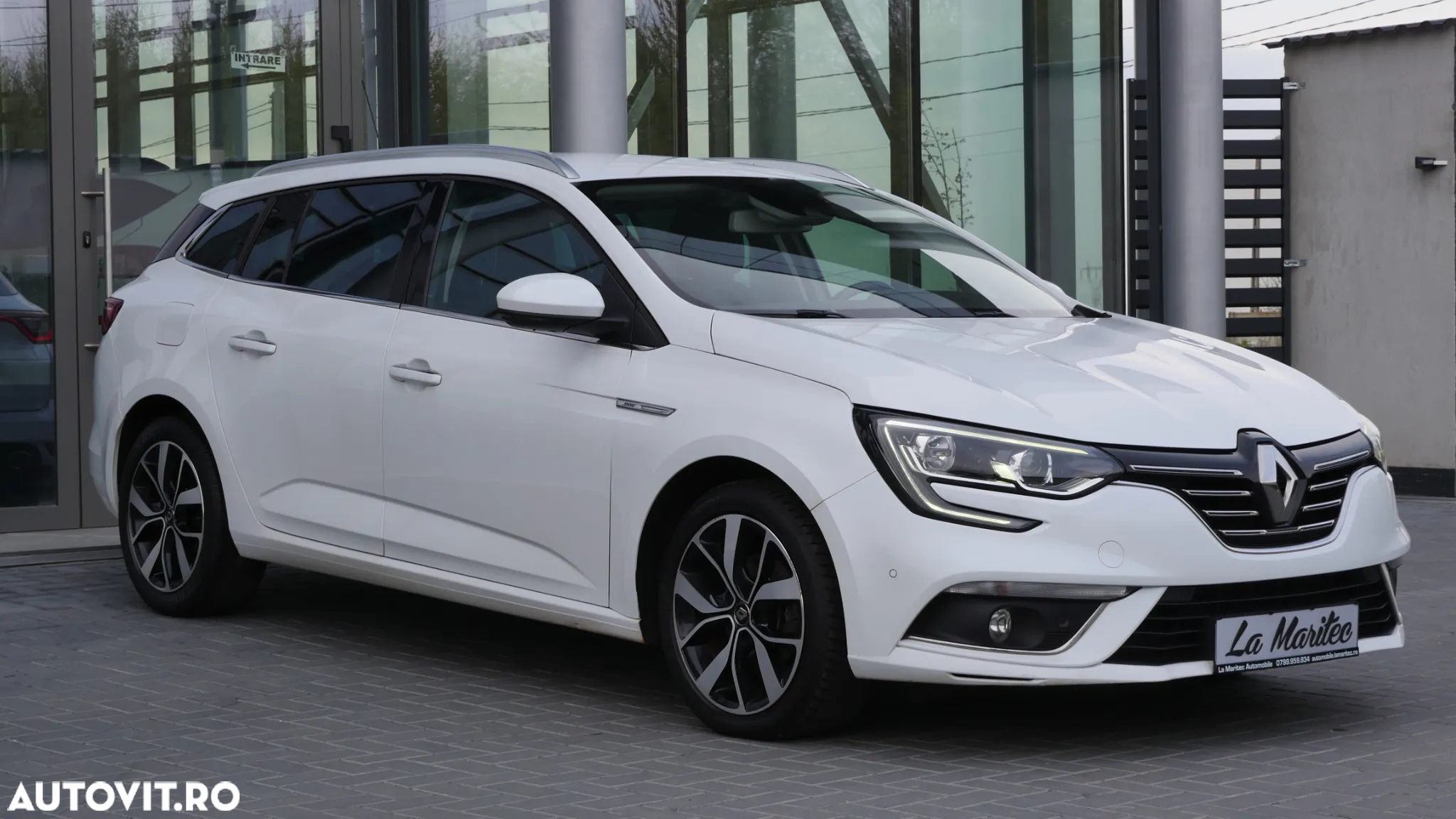 Renault Megane Grandtour TCe 140 GPF BOSE EDITION - 2