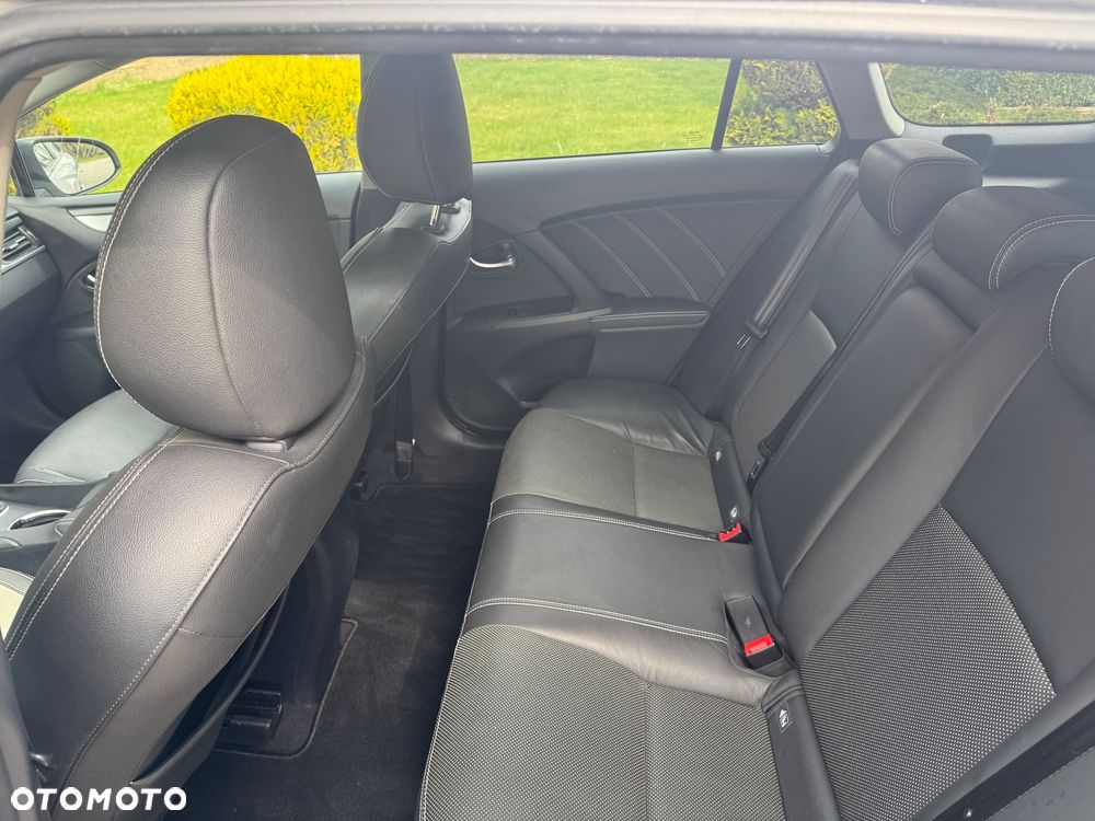 Toyota Avensis 2.0 D-4D Prestige - 10