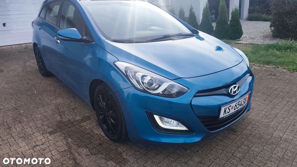 Hyundai i30 1.6 CRDi Premium - 32