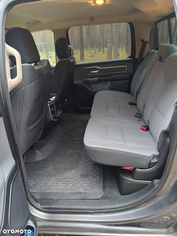 Dodge RAM 1500 5.7 4x4 - 12