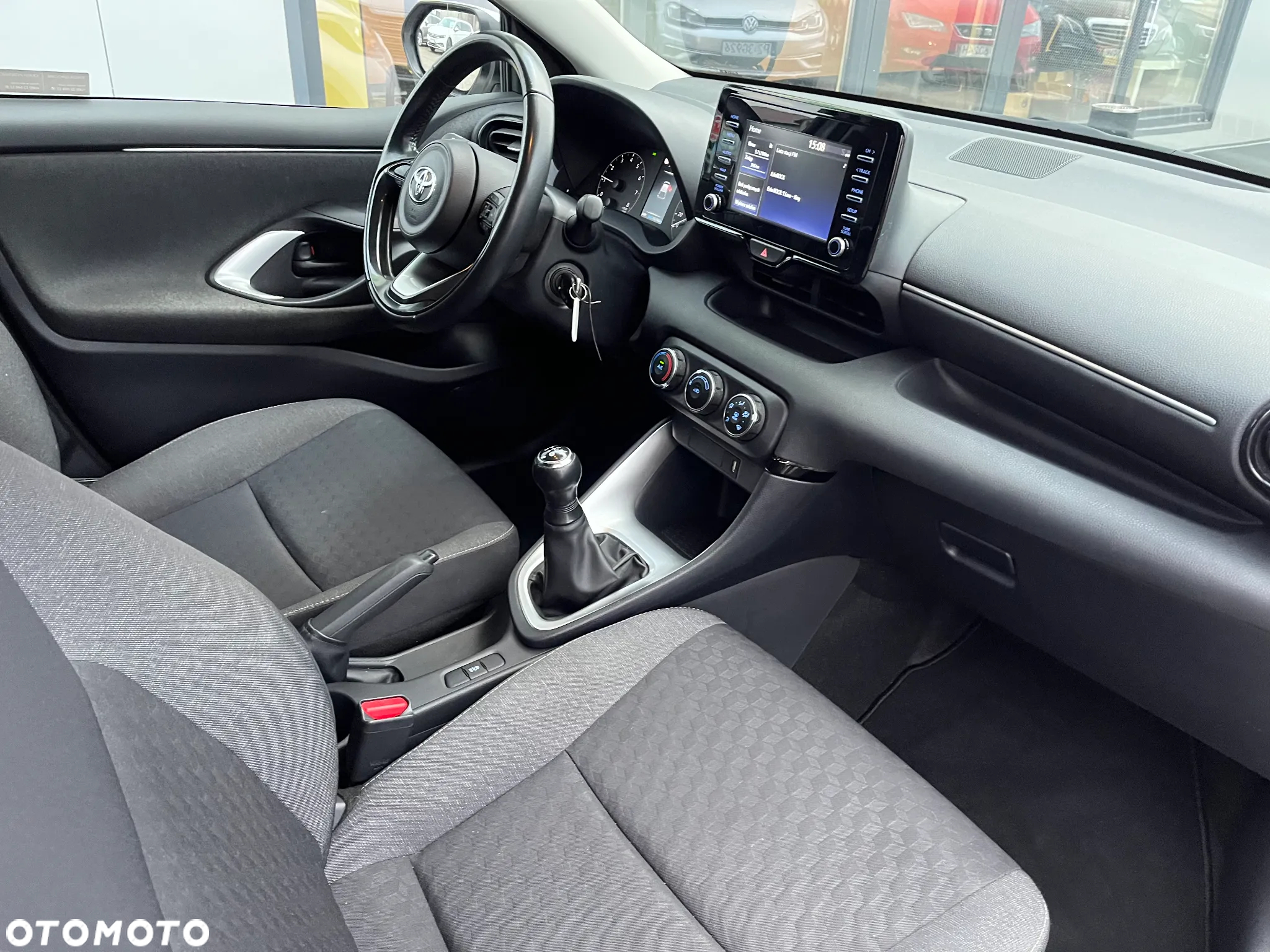 Toyota Yaris 1.0 Comfort - 25