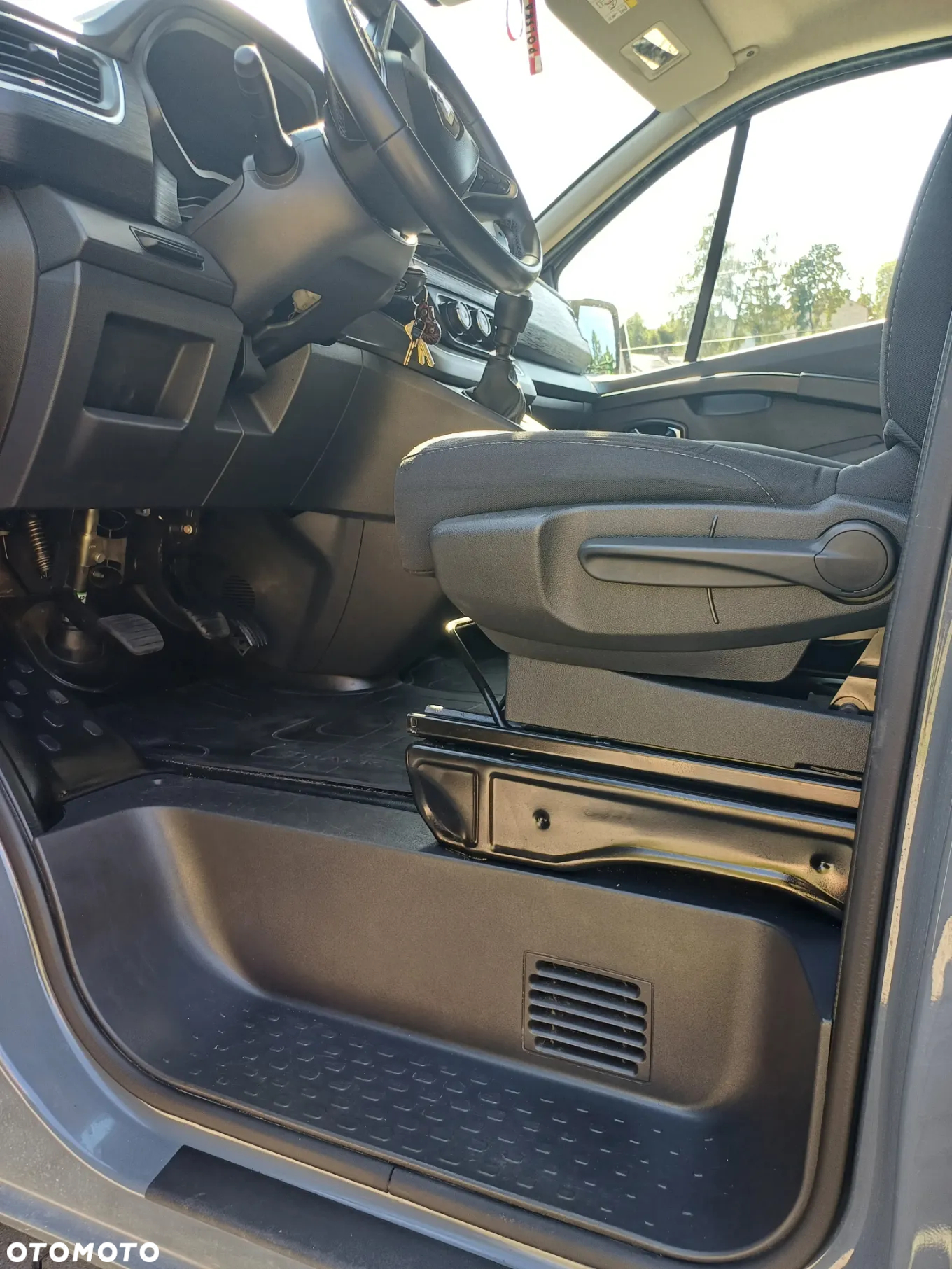 Renault Trafic - 14