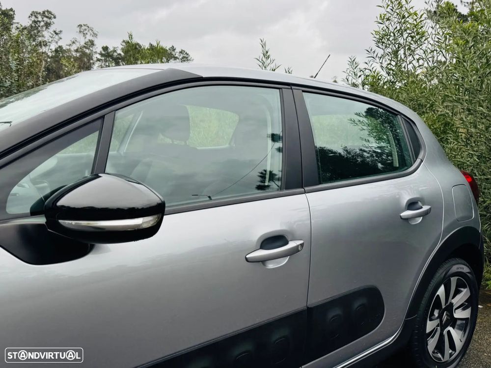 Citroën C3 1.2 PureTech Shine - 3
