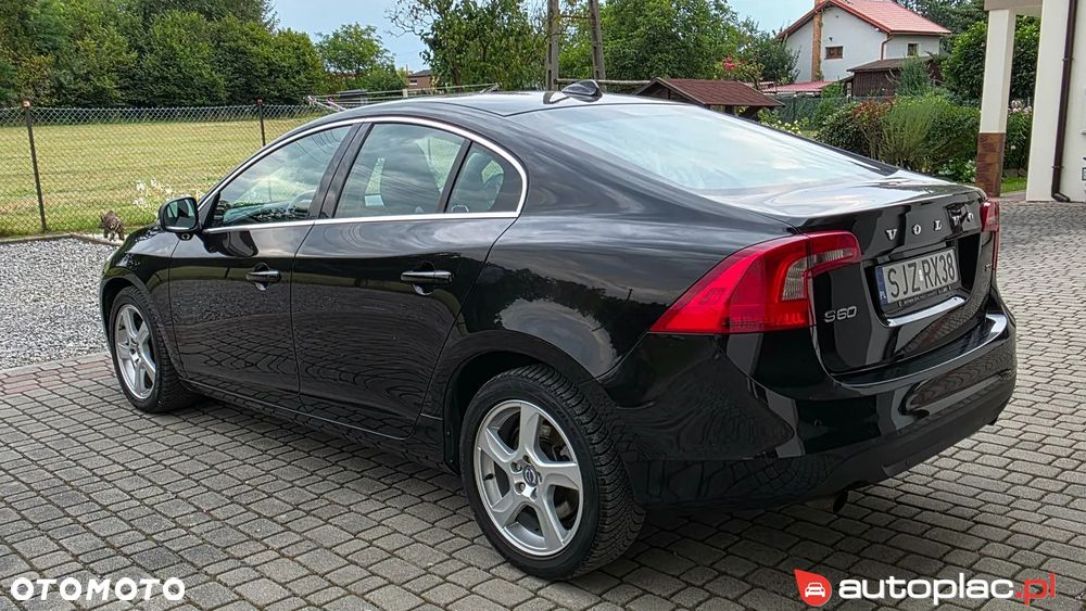 Volvo S60 2.0T Momentum - 6