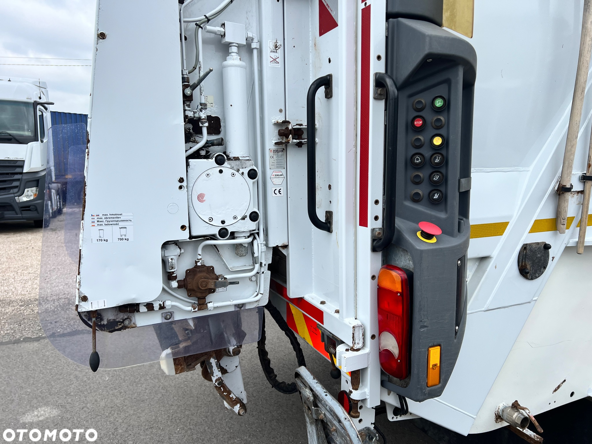 Mercedes-Benz AROCS 1836 L  FAUN VARIOPRSS 520 V19 - 13