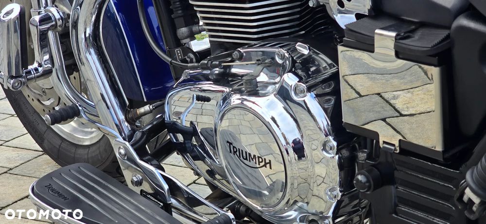 Triumph America - 19