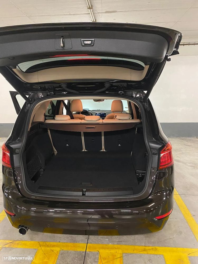 BMW 218 Gran Tourer d Line Luxury - 11