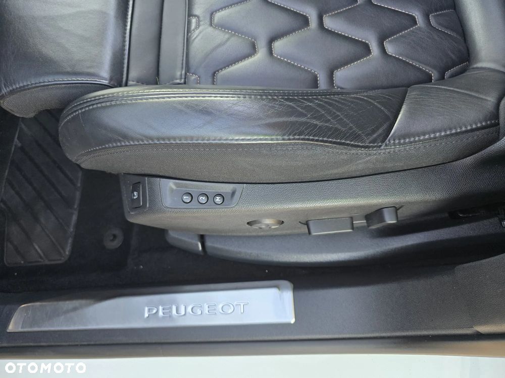 Peugeot 3008 BlueHDi 180 Stop & Start EAT8 GT - 16