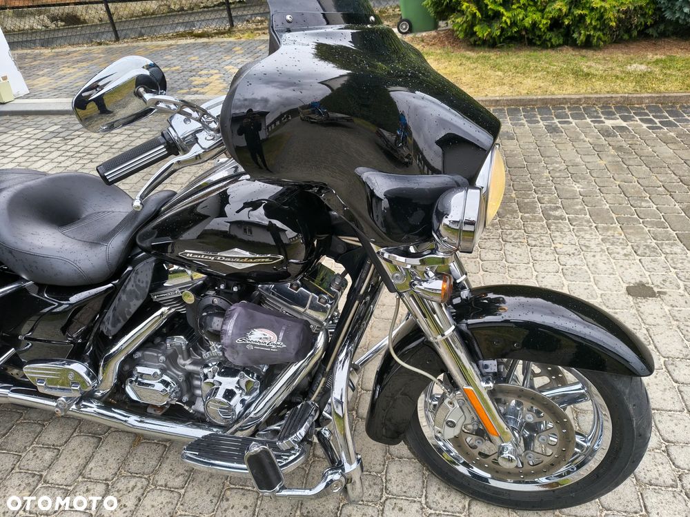 Harley-Davidson CVO Street Glide - 3