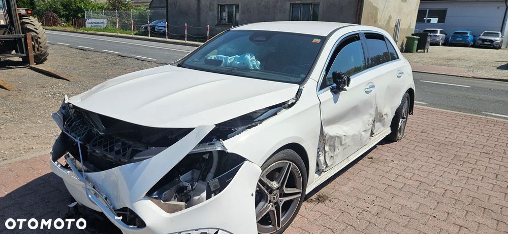 Mercedes-Benz Klasa A 180 d 7G-DCT AMG Line - 6