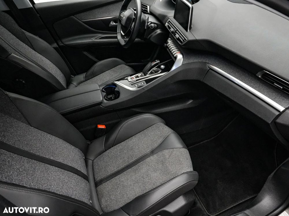 Peugeot 3008 PHEV 180 EAT8 Allure Pack - 12