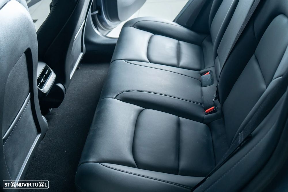 Tesla Model 3 Performance Dual Motor AWD - 26