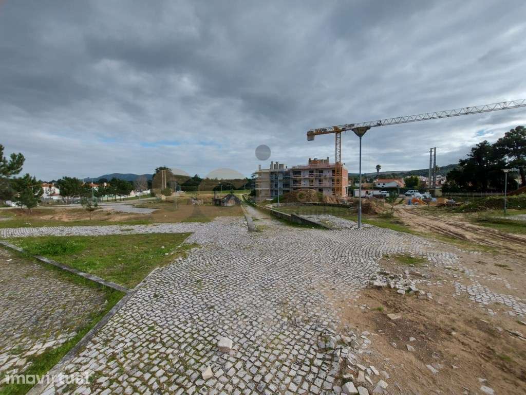 Terreno Urbano para Construção de Prédio em Sesimbra - Grande imagem: 4/8