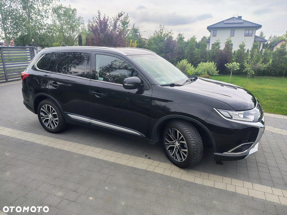 Mitsubishi Outlander 2.0 Intense + 4WD CVT - 19