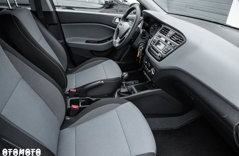 Hyundai i20 1.2 Select - 30