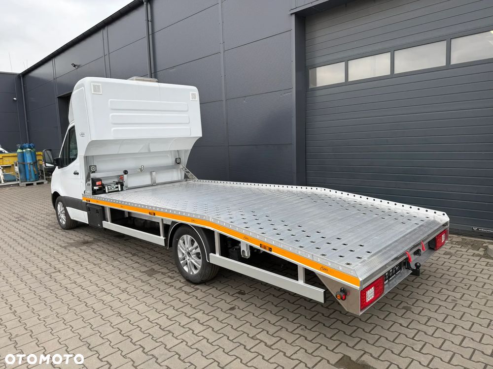 Mercedes-Benz Sprinter - 5