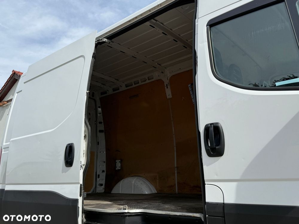 Iveco 35S14 - 6