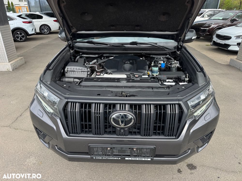 Toyota Land Cruiser - 16