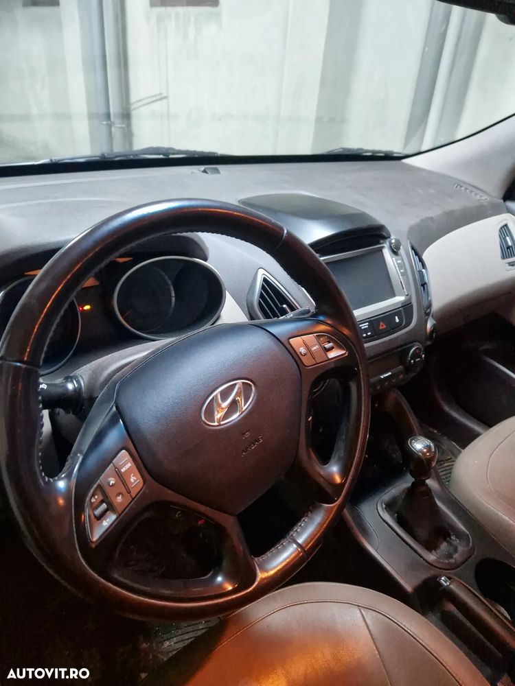 Hyundai ix35 - 9