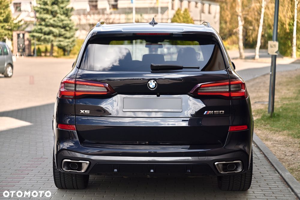 BMW X5 M M50d - 12