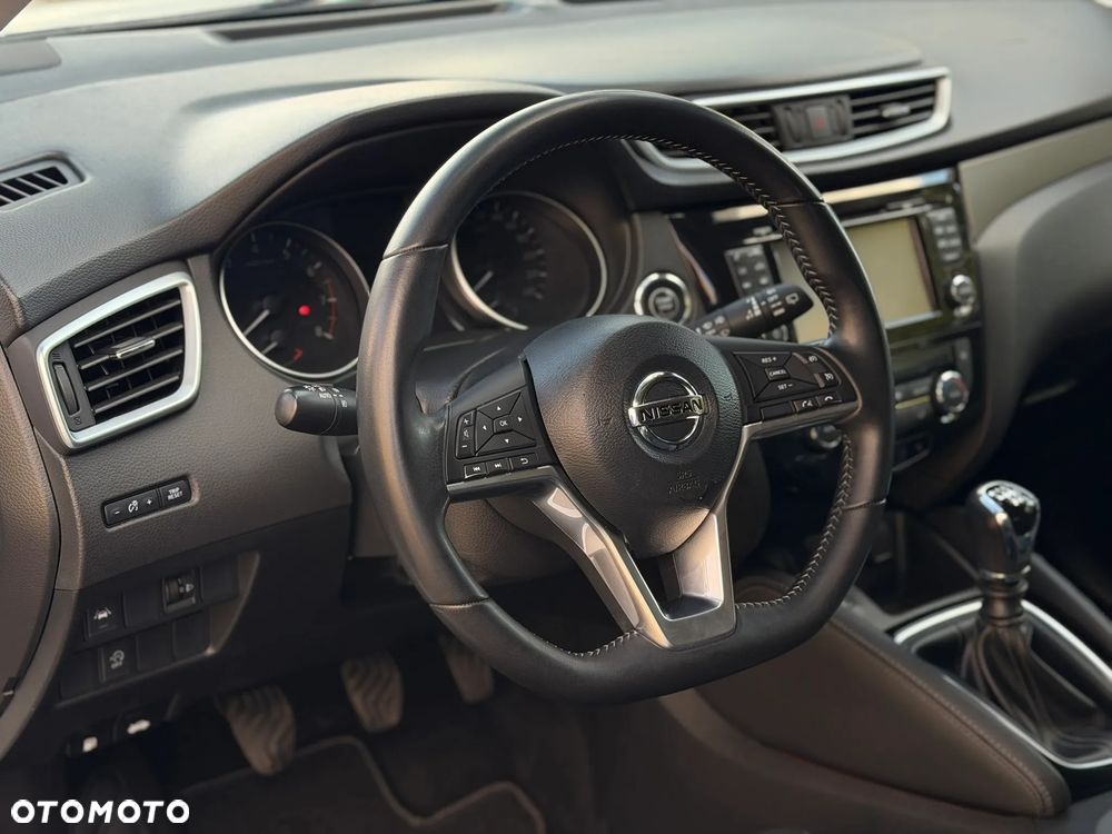 Nissan Qashqai 1.3 DIG-T N-Connecta - 12