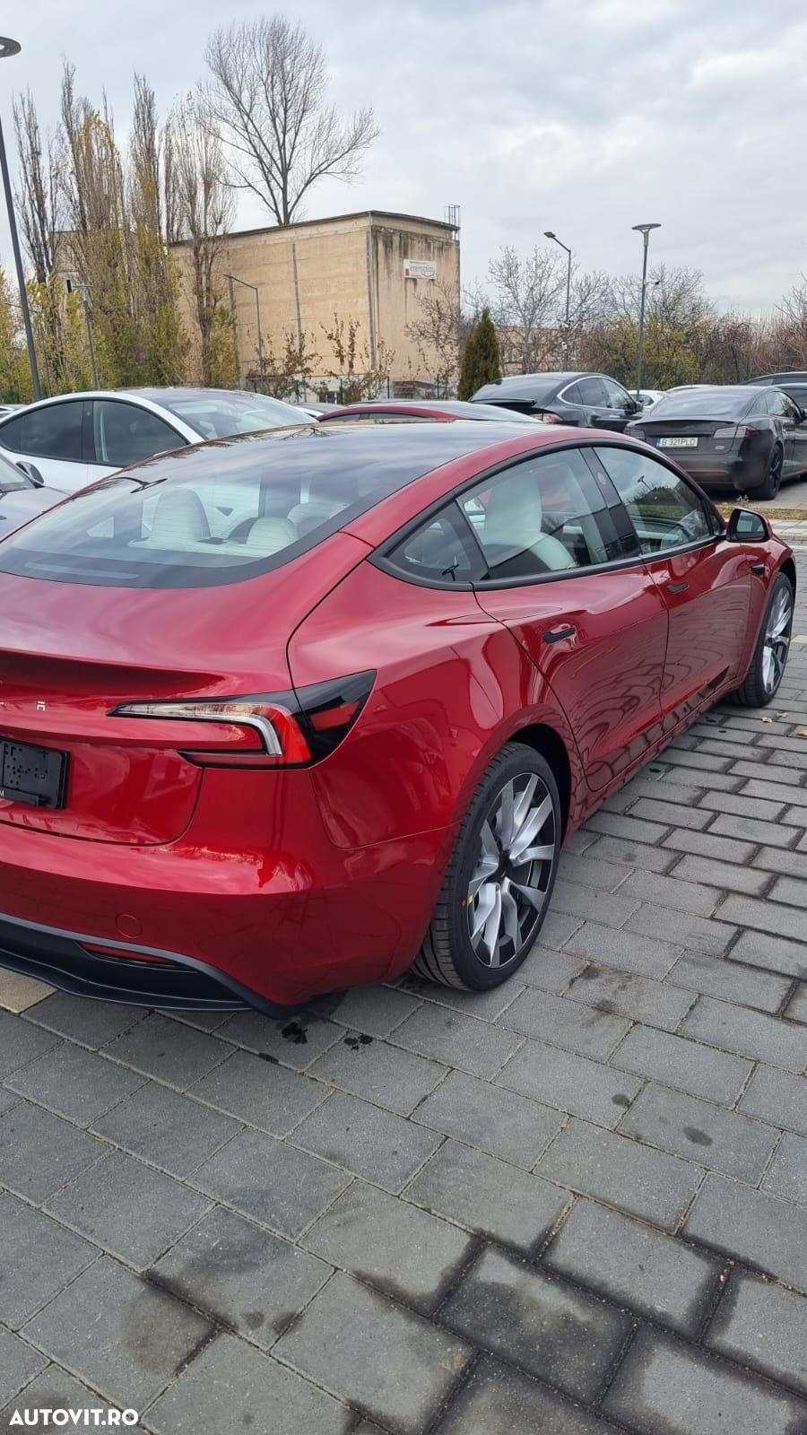 Tesla Model 3 RWD - 4