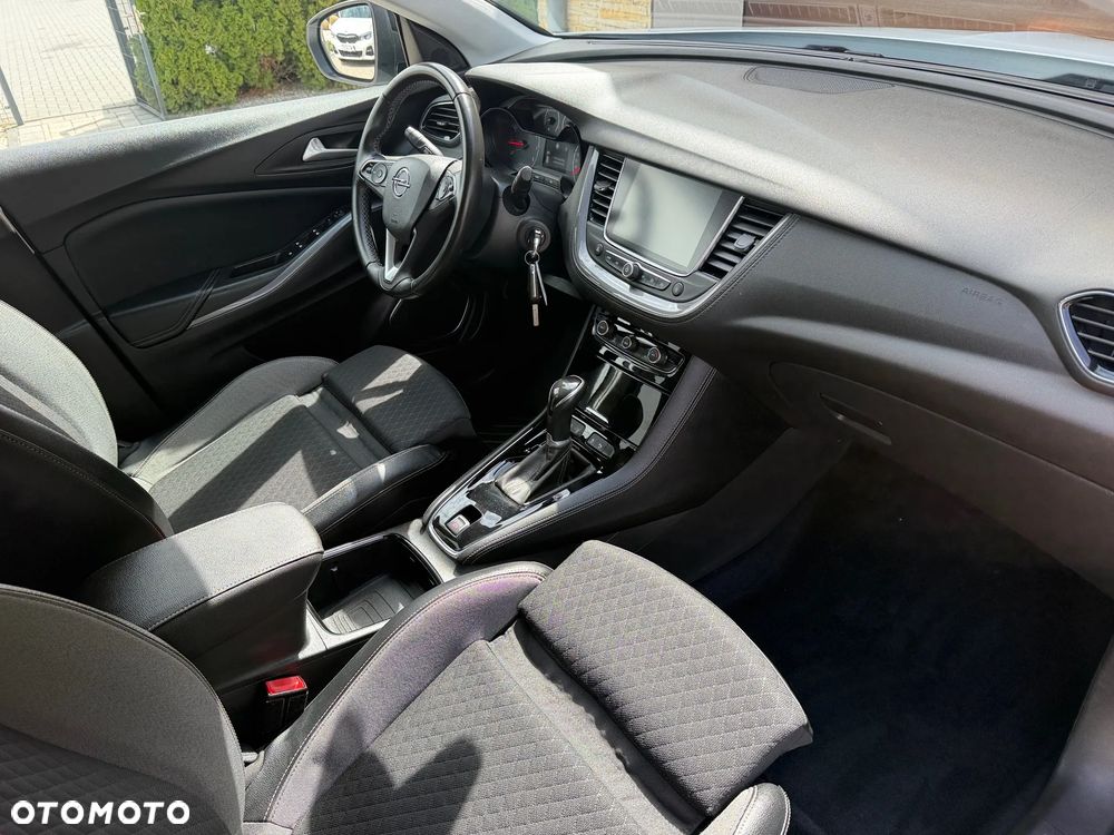 Opel Grandland X - 16