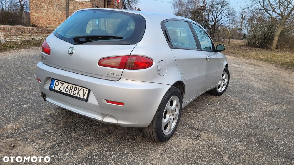 Alfa Romeo 147 1.9 JTD 8V Impression - 7
