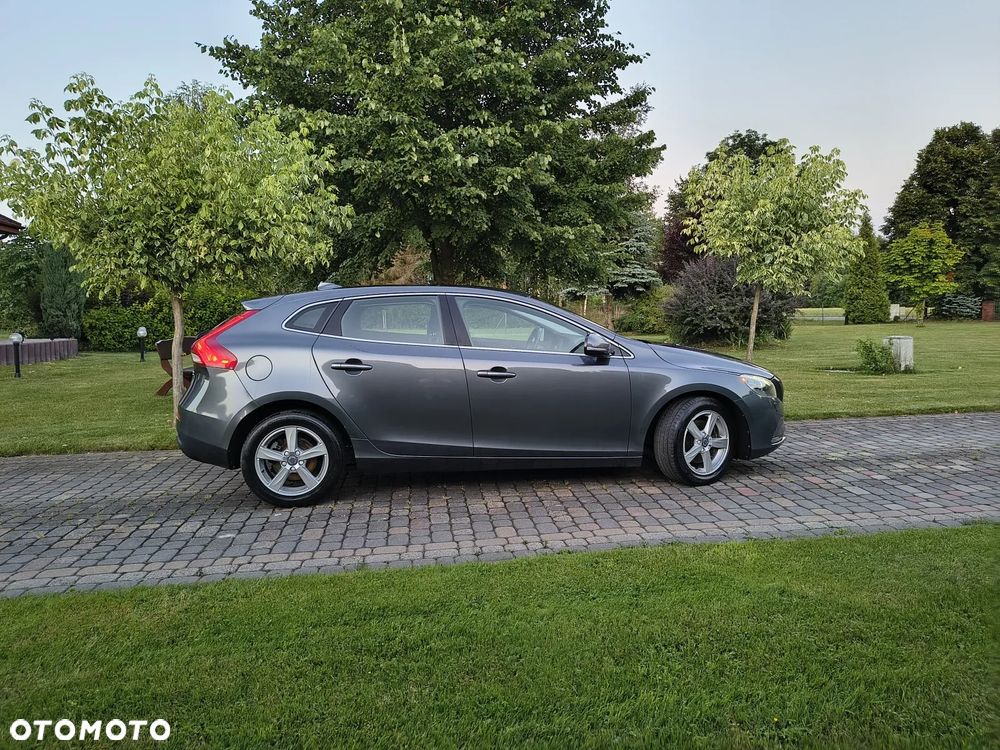 Volvo V40 D2 Summum - 4