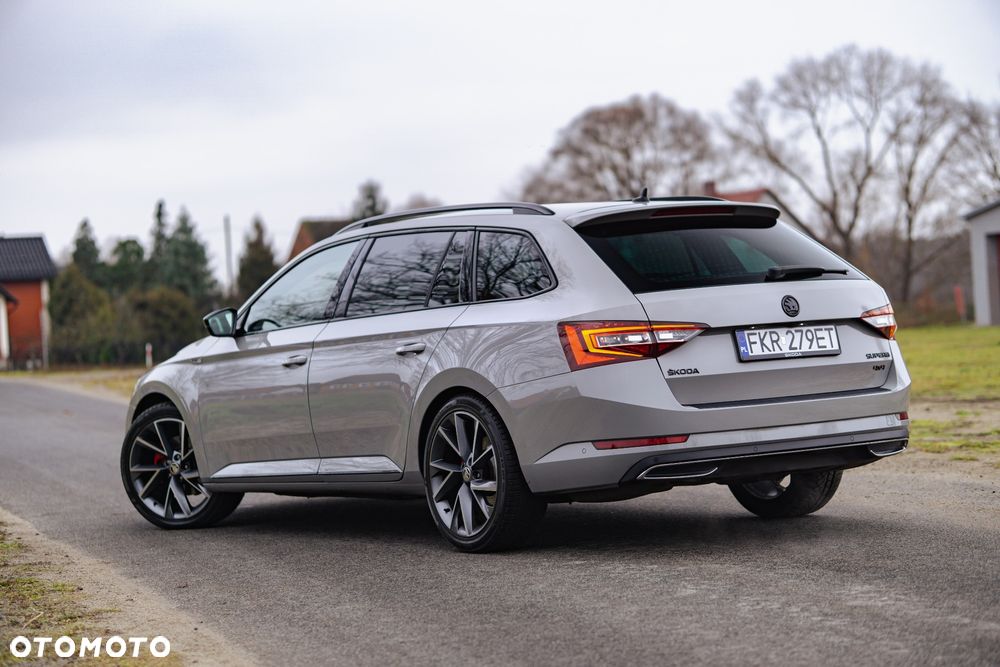 Skoda Superb 2.0 TDI 4x4 DSG SportLine - 14