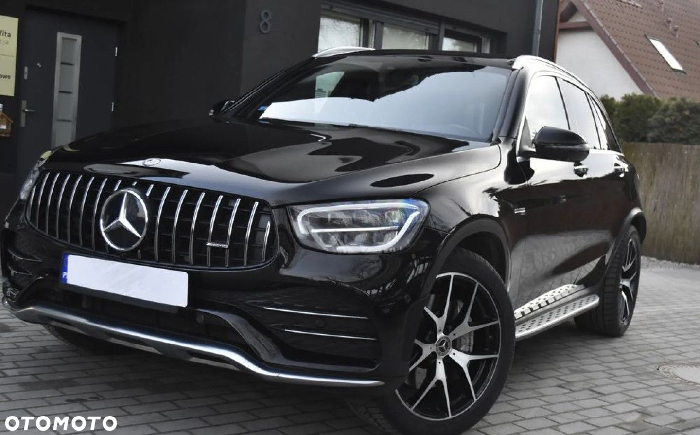 Mercedes-Benz GLC - 36