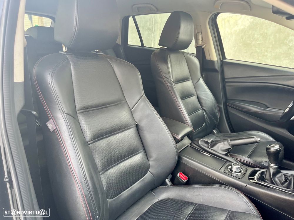 Mazda 6 2.2 SKY-D Excellence Navi - 25