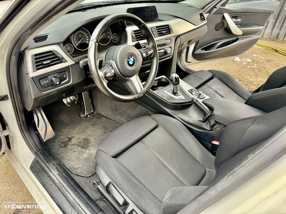 BMW 320 d Auto Pack M - 25