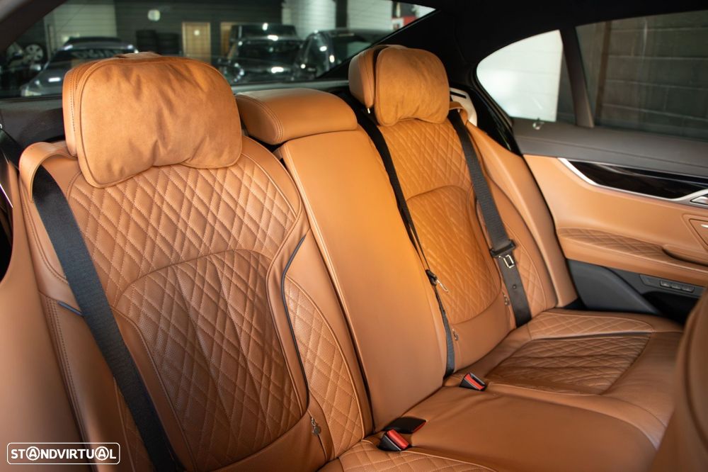 BMW 740 d xDrive Pack M Auto - 13