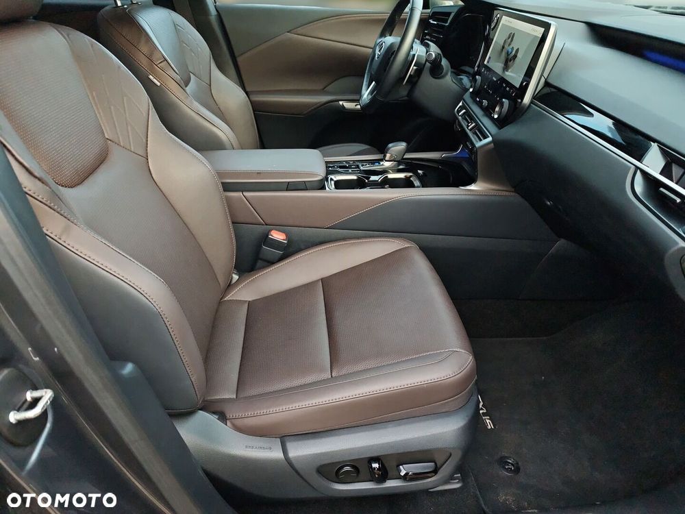 Lexus RX 350h Prestige - 16
