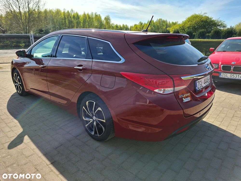 Hyundai i40 i40cw 1.7 CRDi Fifa World Cup Edition - 4