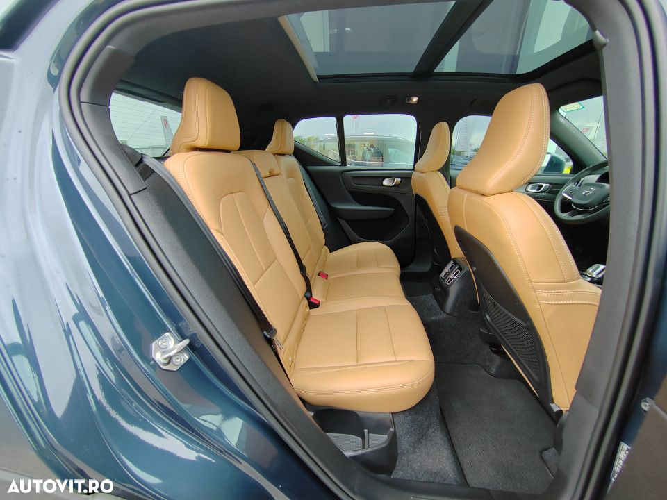 Volvo XC 40 Recharge T5 Twin Engine AT7 Inscription - 19