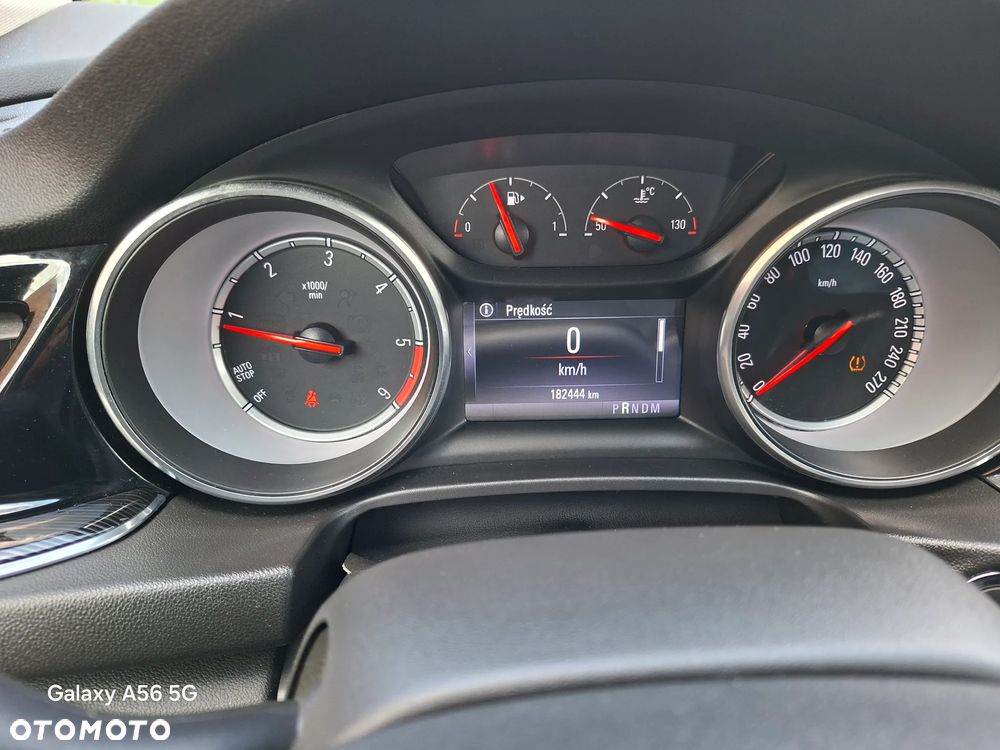 Opel Insignia 2.0 CDTI automatik Business Edition - 33