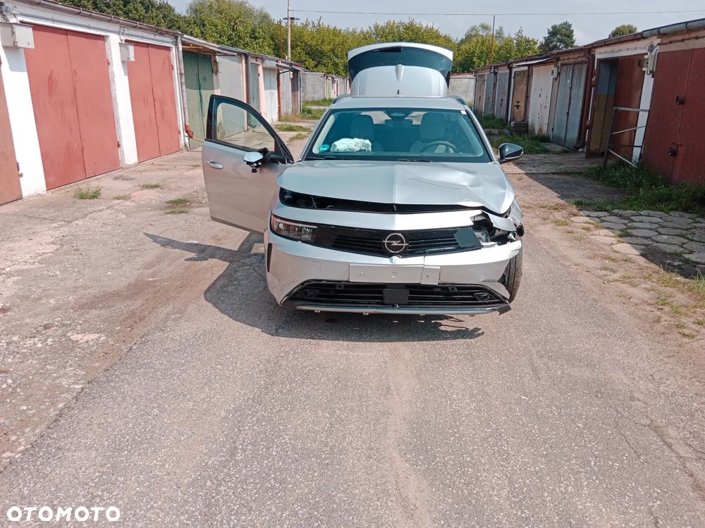 Opel Astra 1.2 Turbo Business Elegance - 3