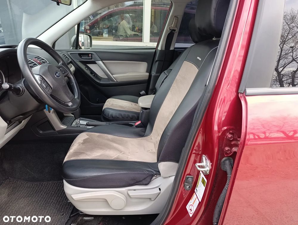 Subaru Forester 2.0i Comfort Lineartronic - 10
