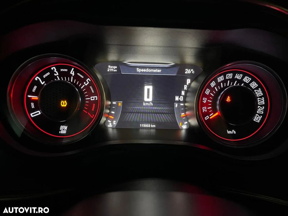 Dodge Challenger Automatik SXT Plus - 10