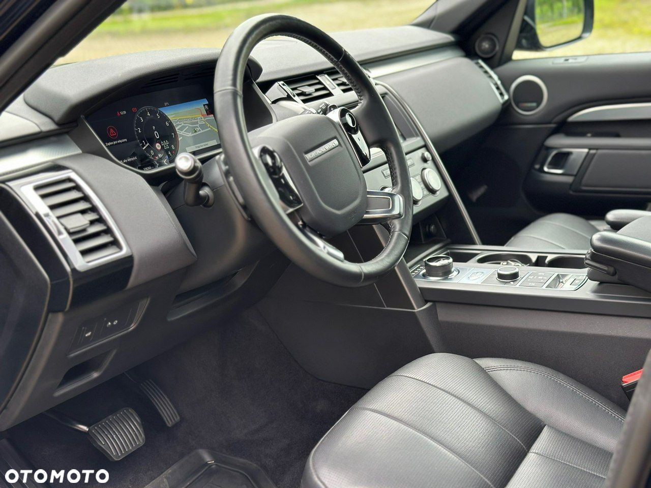 Land Rover Discovery 2.0 Si4 HSE Luxury - 19