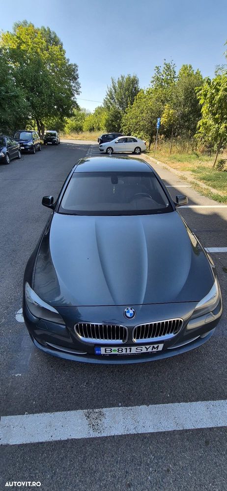 BMW Seria 5 525d xDrive AT - 8