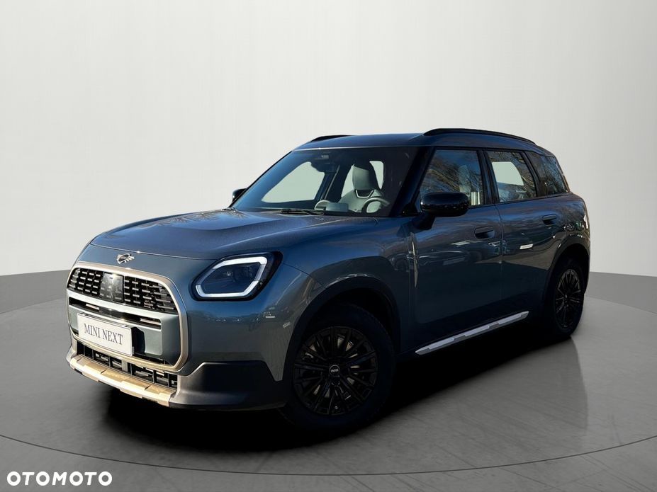 MINI Countryman Cooper Classic Trim - 2