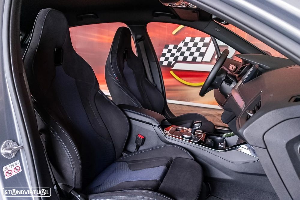 BMW 116 d Pack 50 anos M Auto - 27