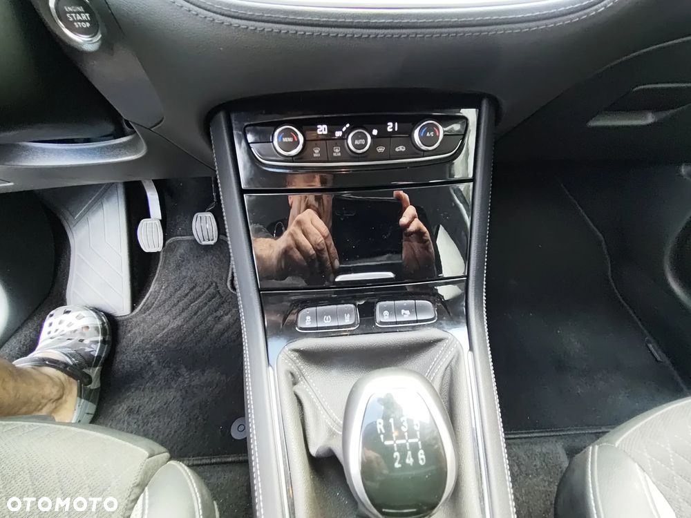 Opel Grandland X - 16