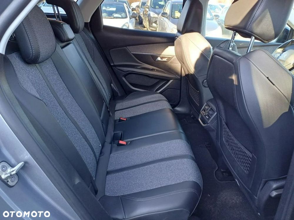 Peugeot 3008 1.2 PureTech Allure S&S - 12