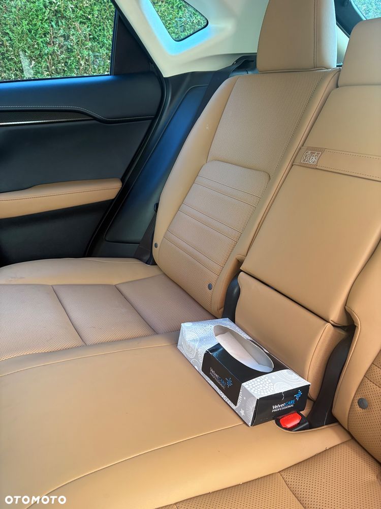 Lexus NX 200t AWD - 13